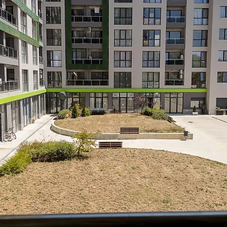 Chic 1br Flat & Garage I Garden Residence, By Flat Mаnаger Appartement