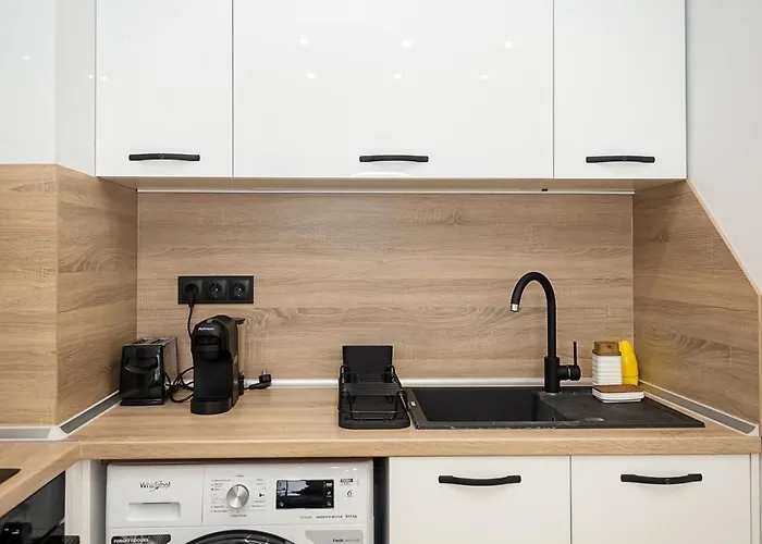 Chic 1br Flat & Garage I Garden Residence, By Flat Mаnаger Lägenhet *