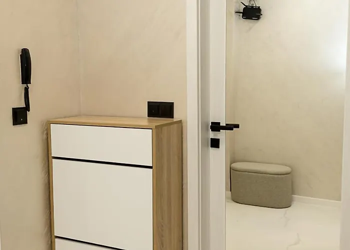 Chic 1br Flat & Garage I Garden Residence, By Flat Mаnаger Lägenhet Varna