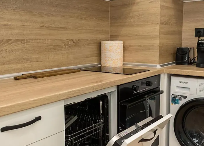 Lägenhet Chic 1br Flat & Garage I Garden Residence, By Flat Mаnаger *